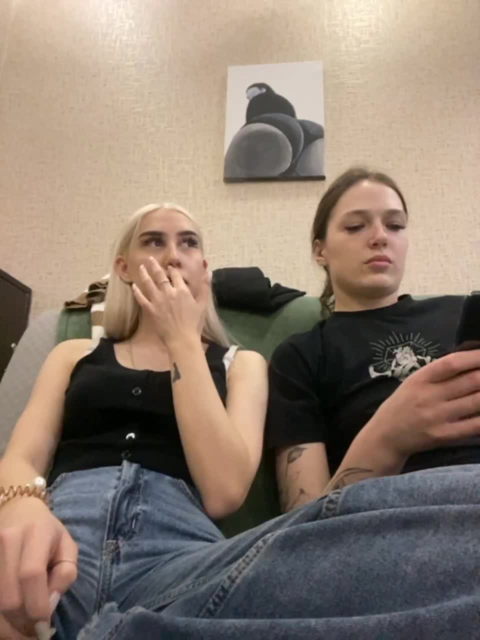 View or download file fuckkrisanna on 2023-03-17 from bongacams