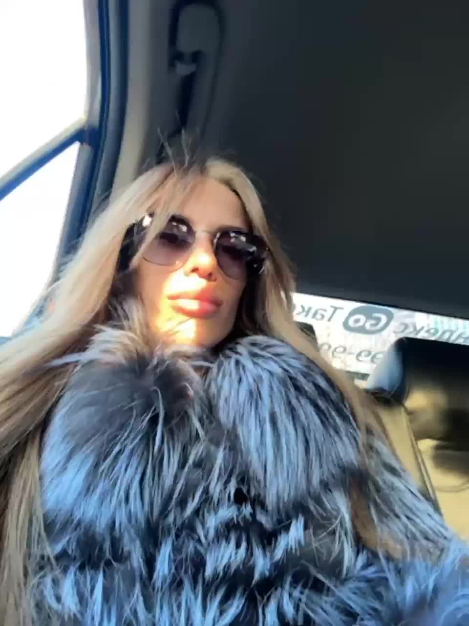 View or download file blondinochkaa on 2023-03-18 from bongacams