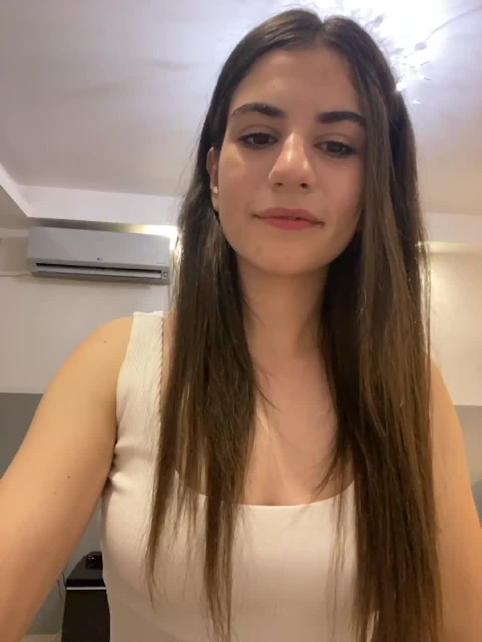 View or download file leah_sex on 2023-03-18 from bongacams