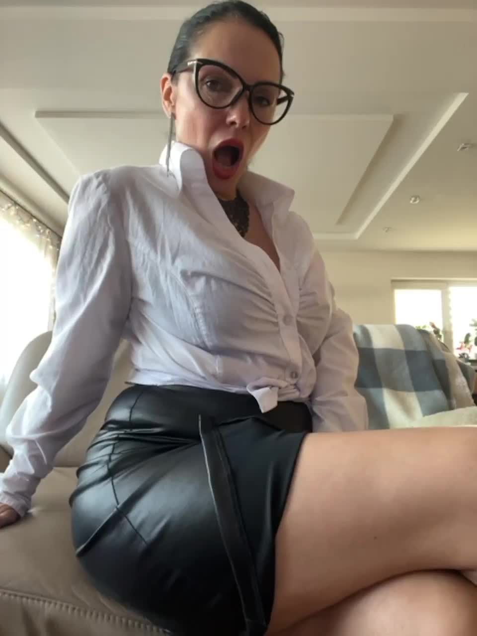 View or download file louisejenkin on 2023-03-18 from bongacams