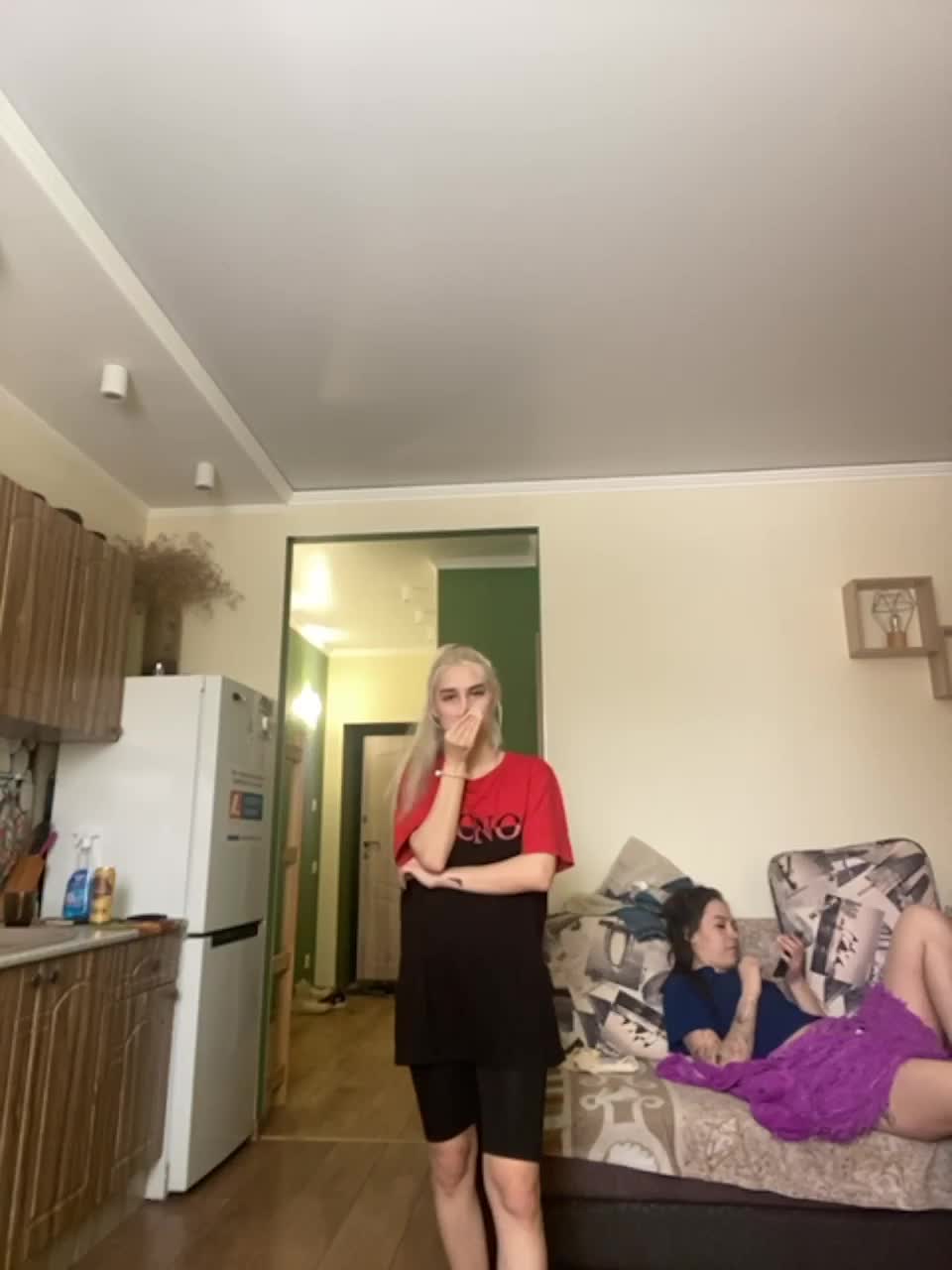 View or download file fuckkrisanna on 2023-03-19 from bongacams