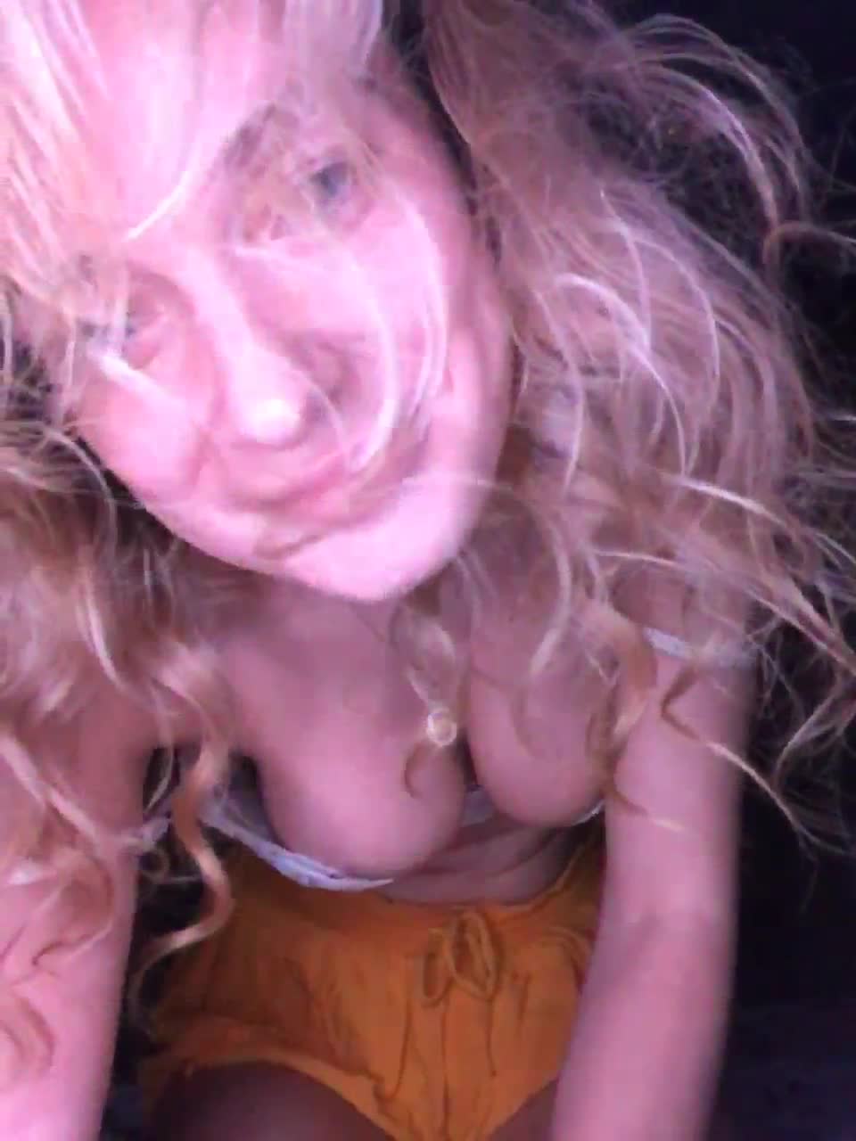 View or download file lola3000 on 2023-03-19 from bongacams