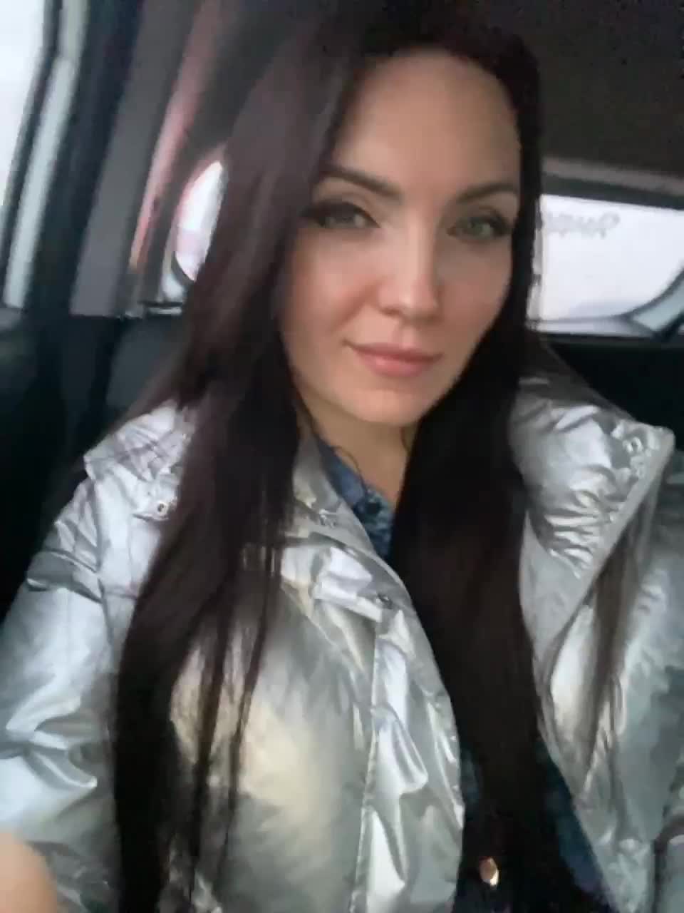 View or download file divora on 2023-03-20 from bongacams