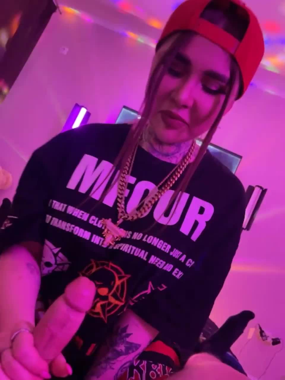 View or download file duostars1 on 2023-03-20 from bongacams