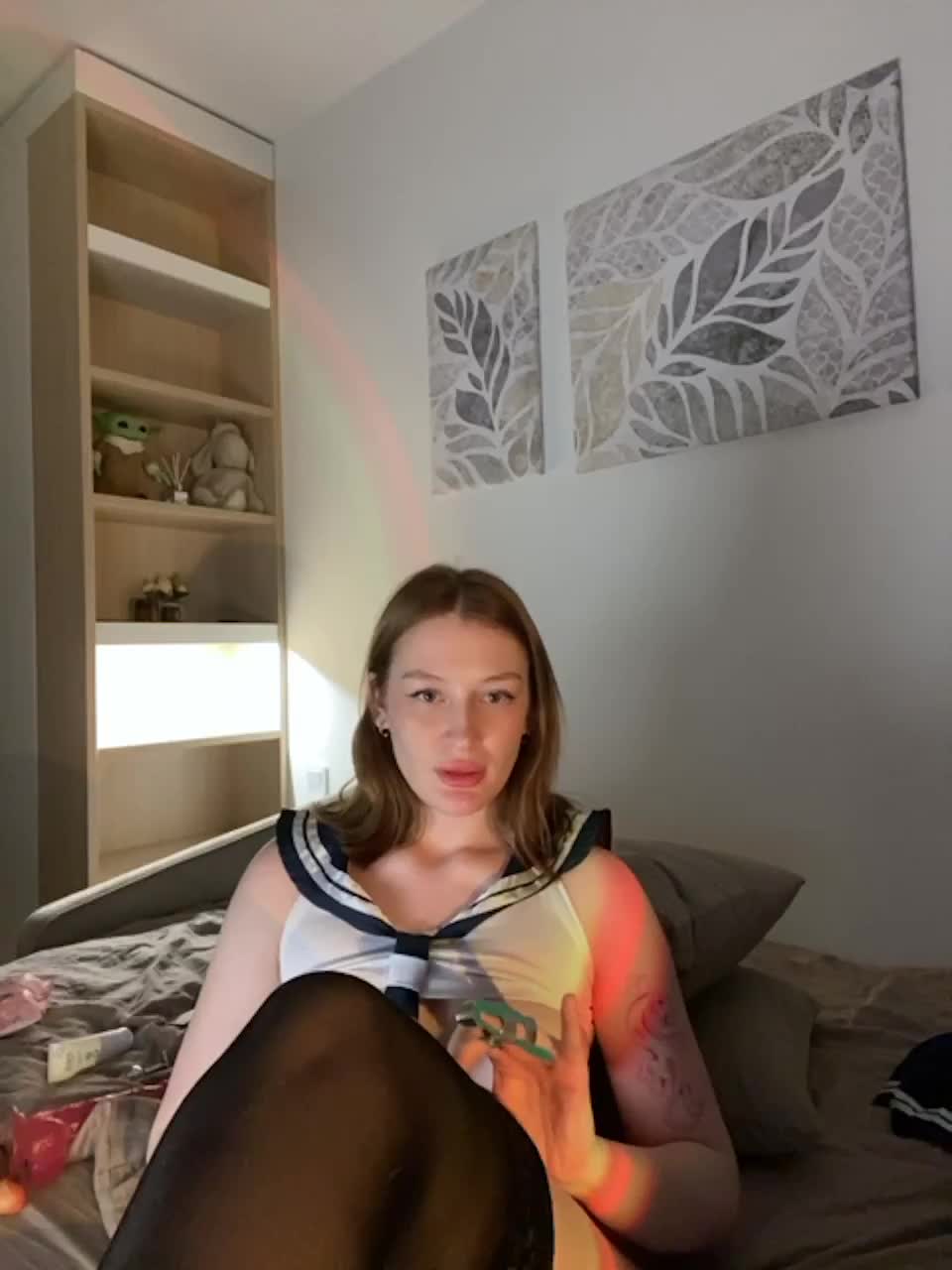 View or download file sexxteen on 2023-03-20 from bongacams