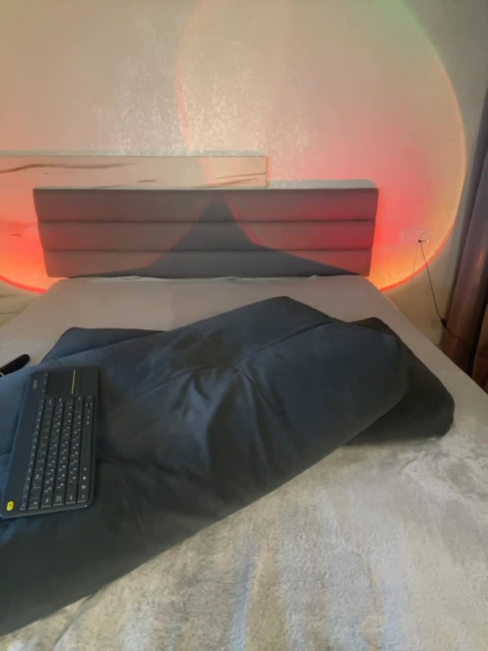 View or download file whoremira on 2023-03-20 from bongacams