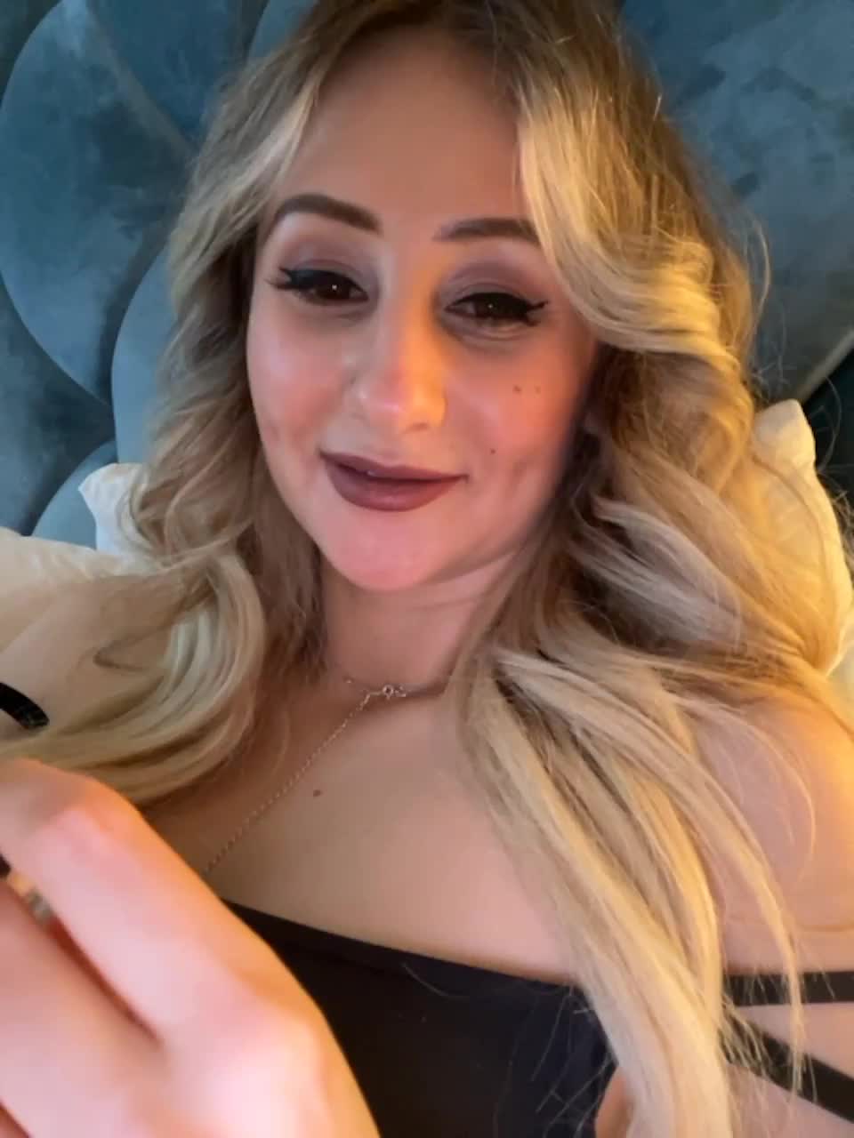 View or download file wowliliwow on 2023-03-20 from bongacams