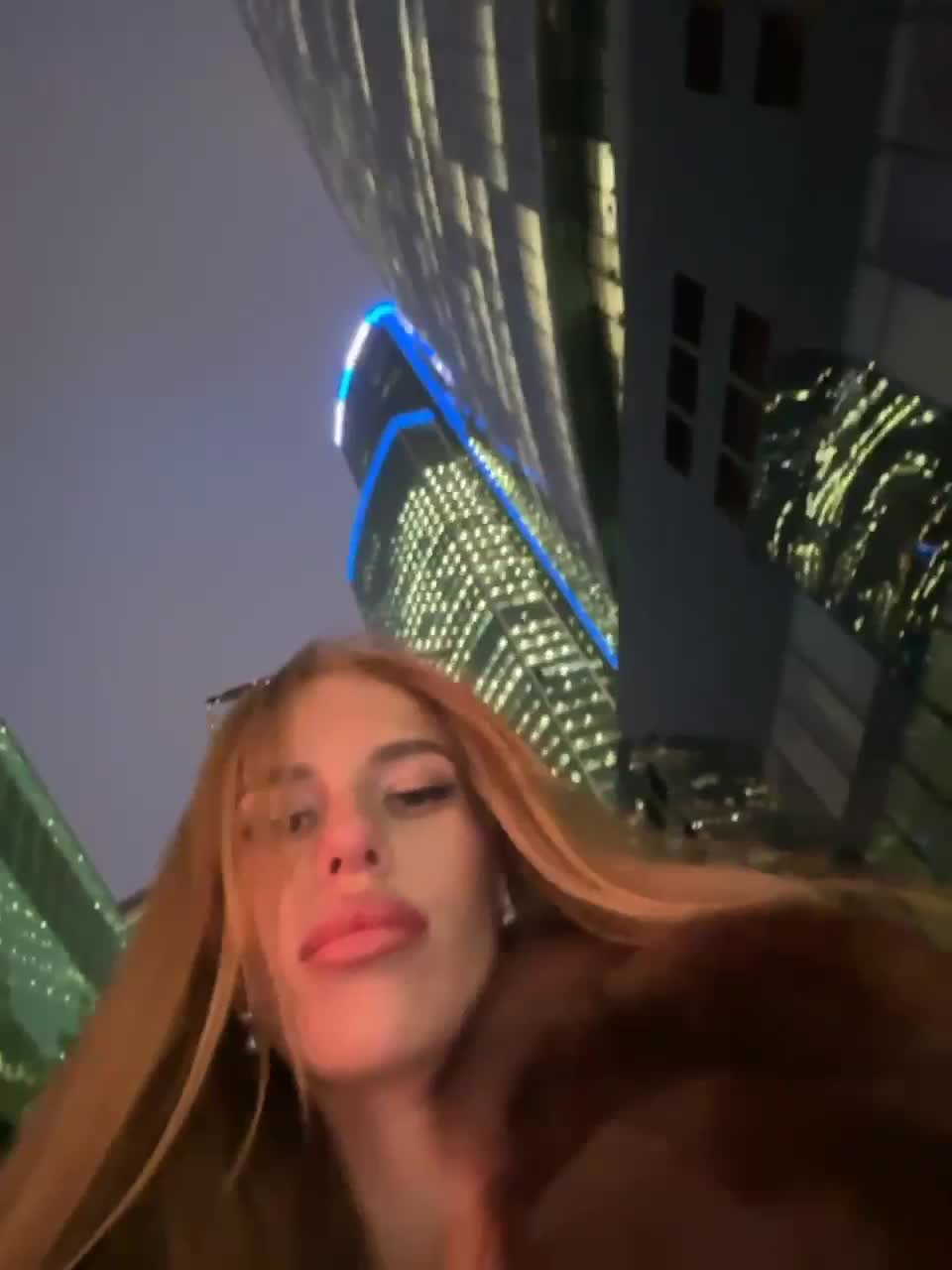 View or download file blondinochkaa on 2023-03-21 from bongacams