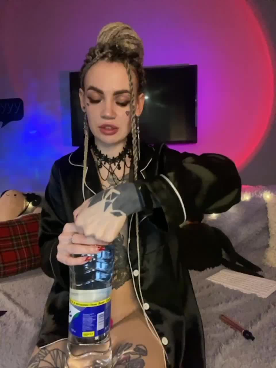 View or download file realalicebim on 2023-03-21 from bongacams