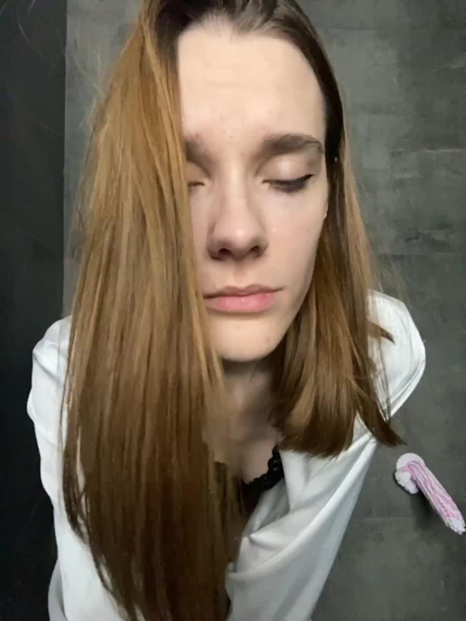 View or download file damkiky on 2023-03-22 from bongacams