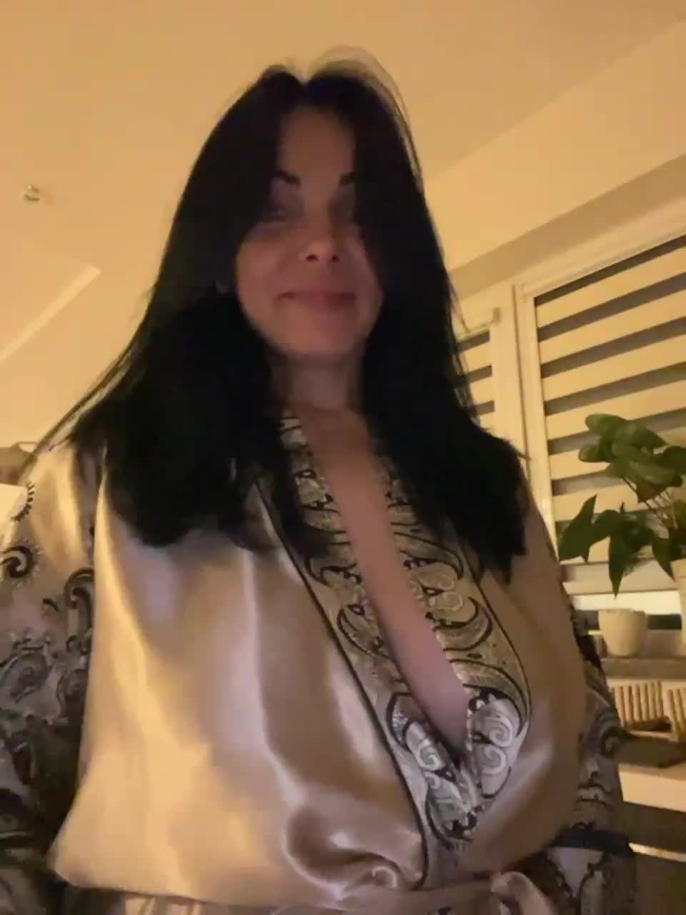 View or download file louisejenkin on 2023-03-22 from bongacams