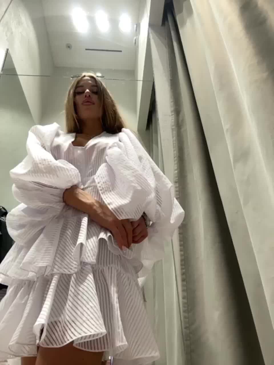 View or download file blondinochkaa on 2023-03-23 from bongacams