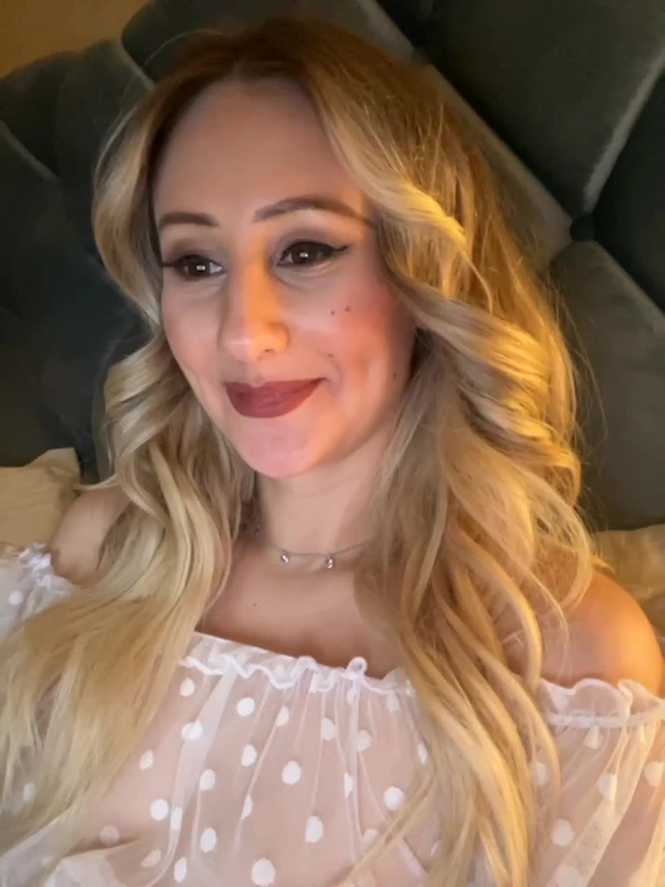 View or download file wowliliwow on 2023-03-23 from bongacams