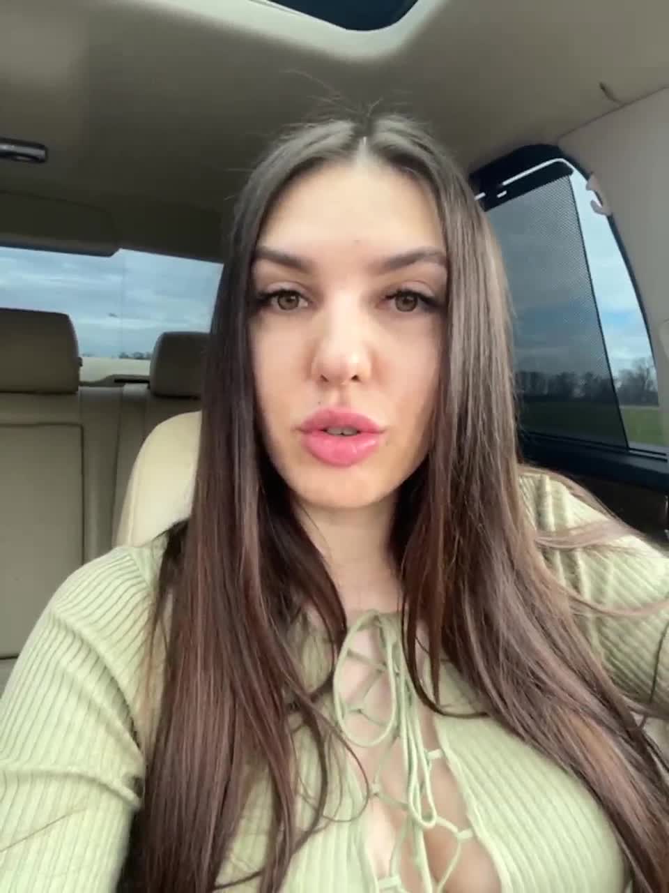 View or download file yourarina on 2023-03-23 from bongacams