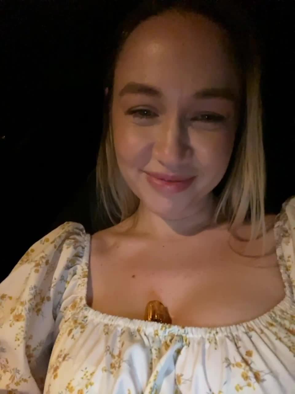 View or download file emili1_ on 2023-03-24 from bongacams