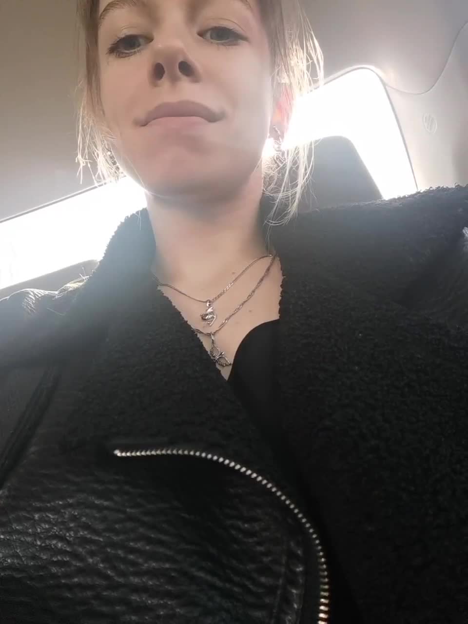 View or download file shinewitch on 2023-03-25 from bongacams