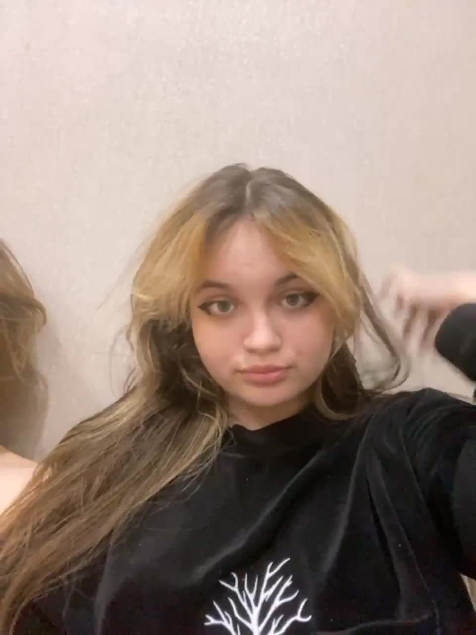 View or download file disexyy on 2023-03-26 from bongacams