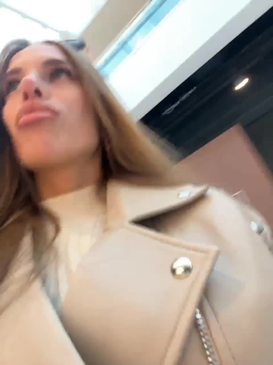 View or download file blondinochkaa on 2023-03-27 from bongacams