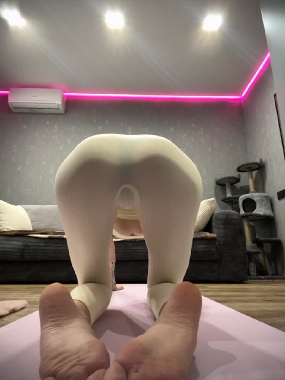 View or download file damkiky on 2023-03-27 from bongacams