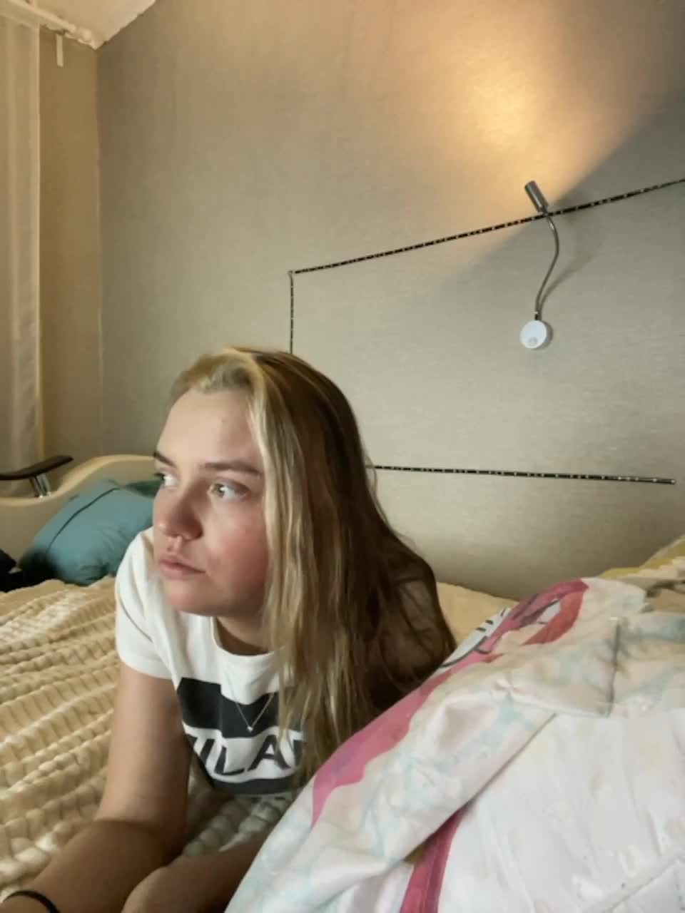 View or download file danya_25 on 2023-03-27 from bongacams