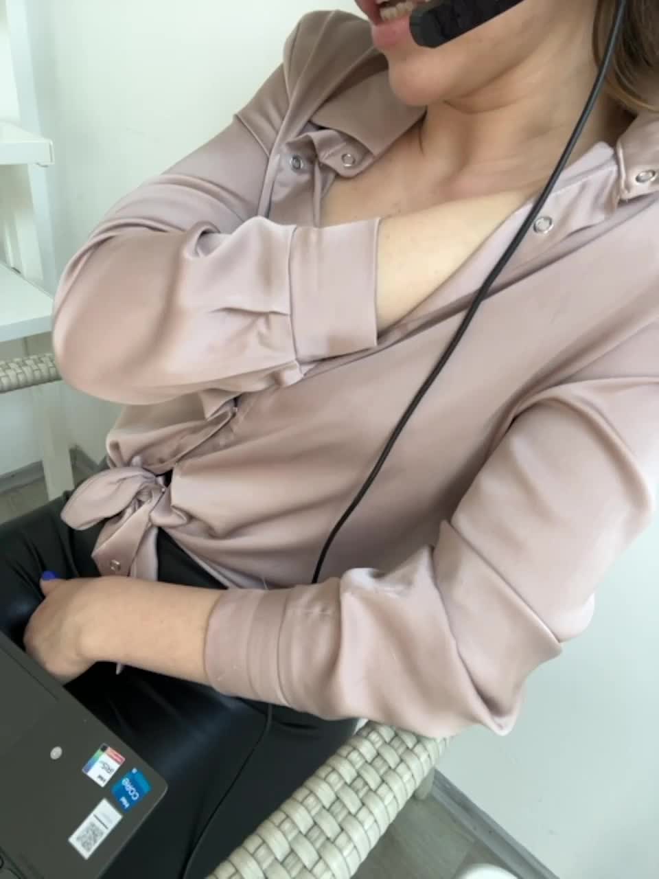 View or download file loverstreamm on 2023-03-27 from bongacams