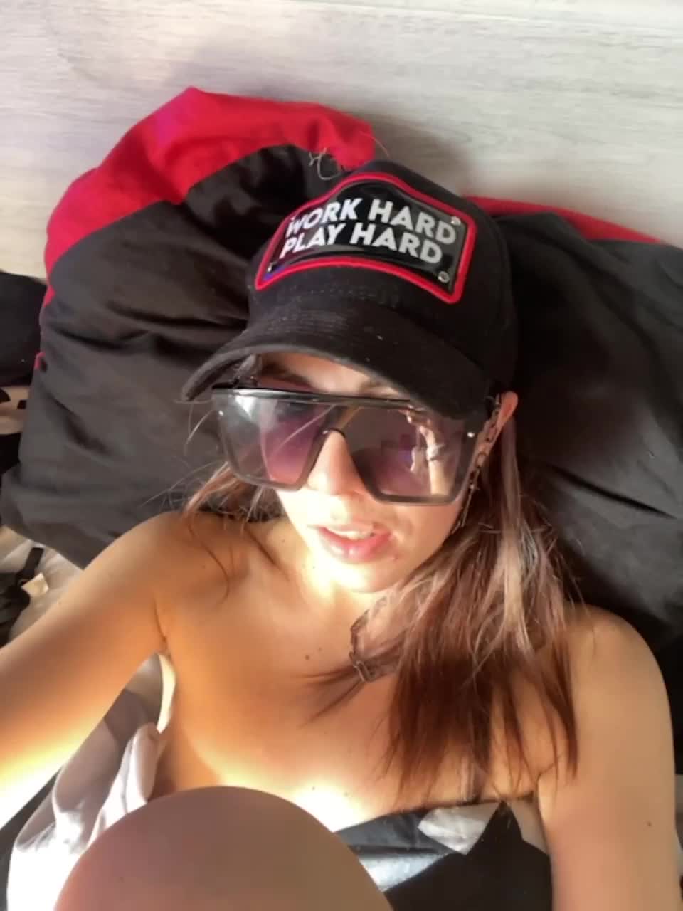 View or download file luter198926 on 2023-03-29 from bongacams