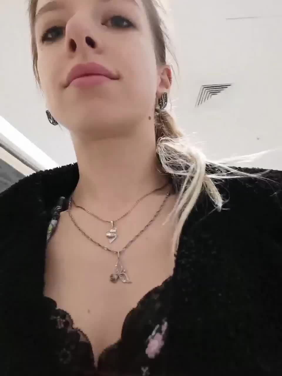 View or download file shinewitch on 2023-03-29 from bongacams