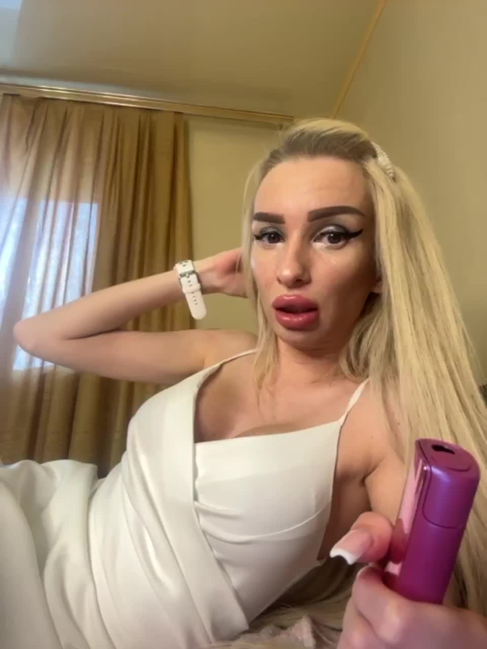 View or download file goldpussy69 on 2023-06-04 from bongacams