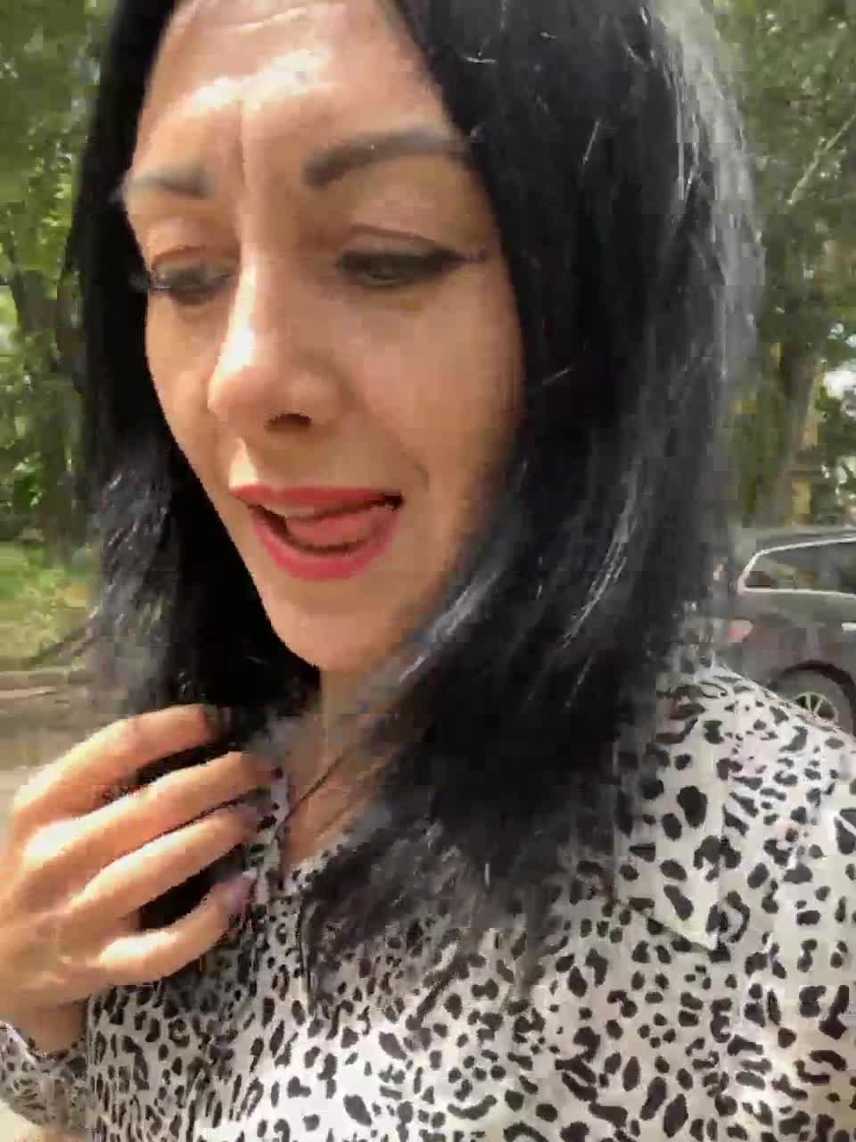 View or download file karolinamilf on 2023-06-07 from bongacams