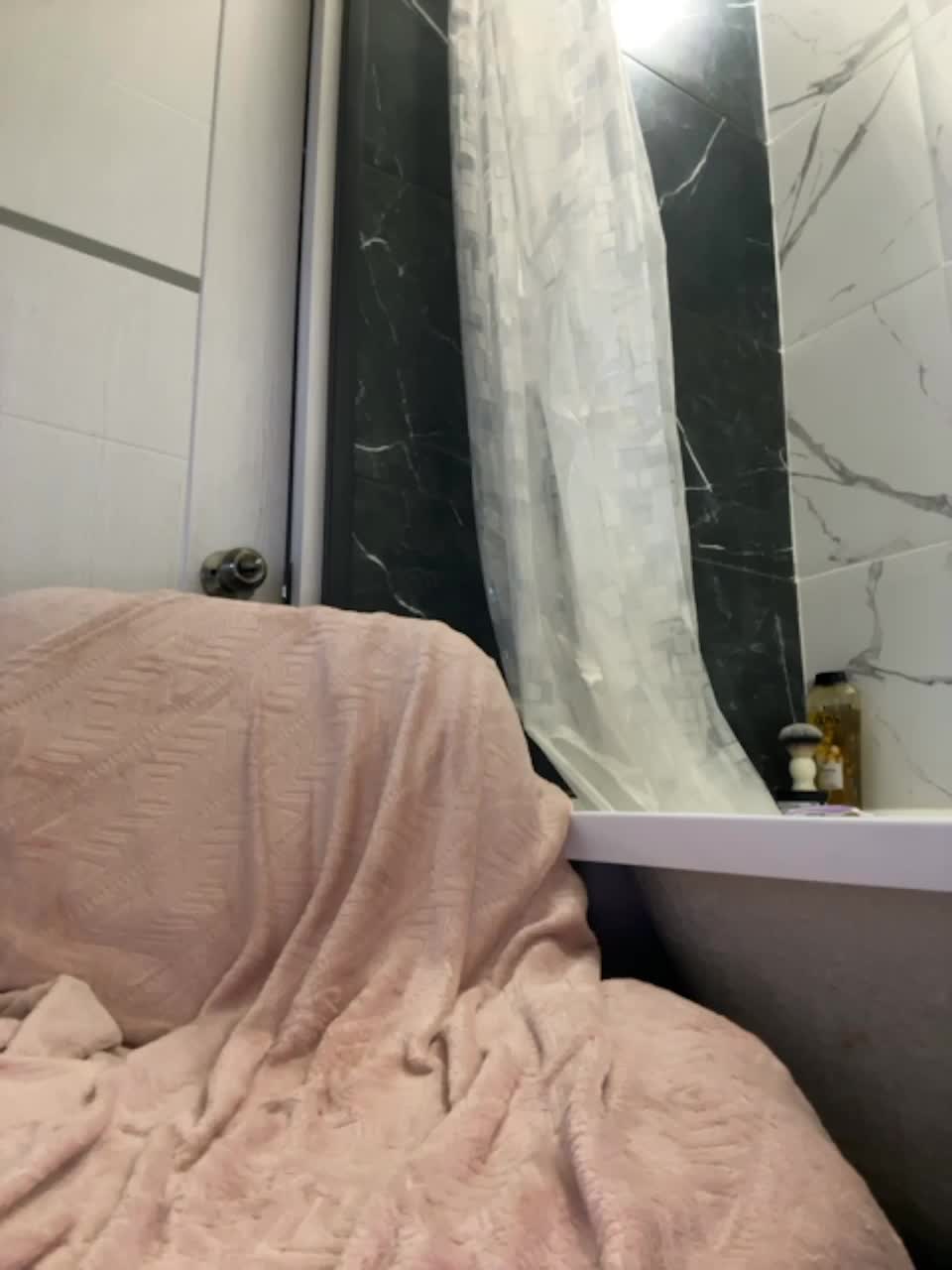 View or download file angelll3 on 2023-06-08 from bongacams