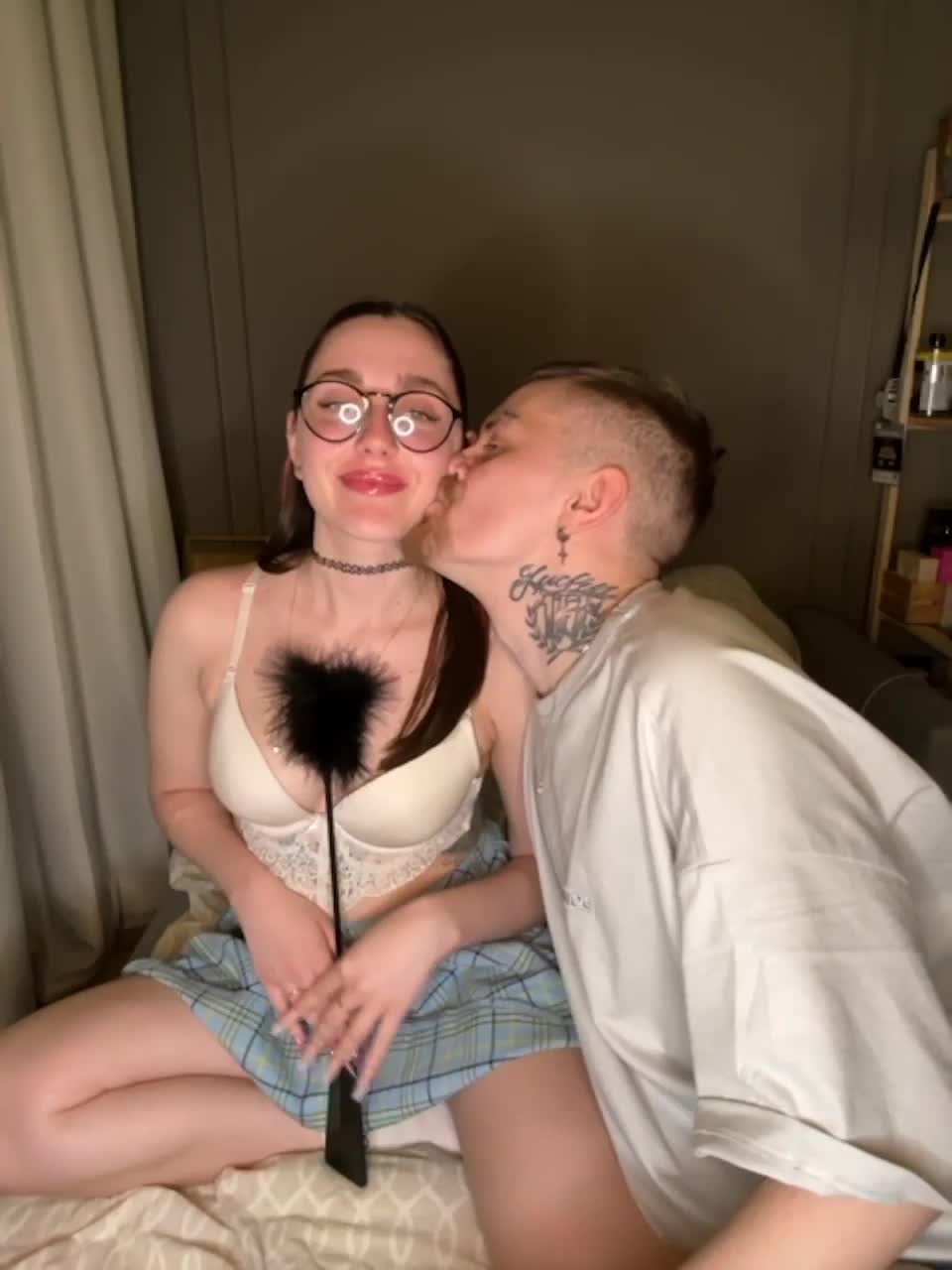 View or download file kiskismafia on 2023-06-09 from bongacams