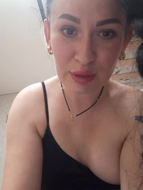 View or download file helena27002 on 2023-06-14 from bongacams