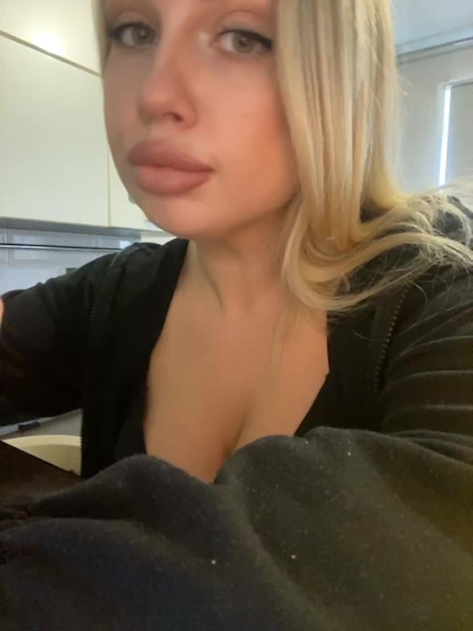 View or download file mozhnonebudu on 2023-06-15 from bongacams