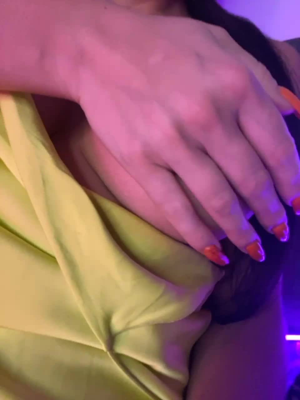 View or download file dianacharming on 2023-06-17 from bongacams