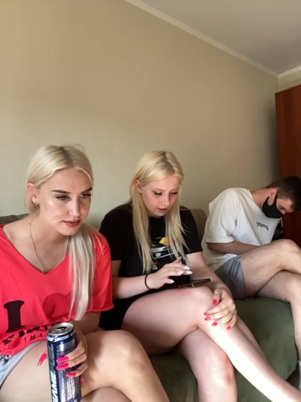 View or download file fuckkrisanna on 2023-06-19 from bongacams