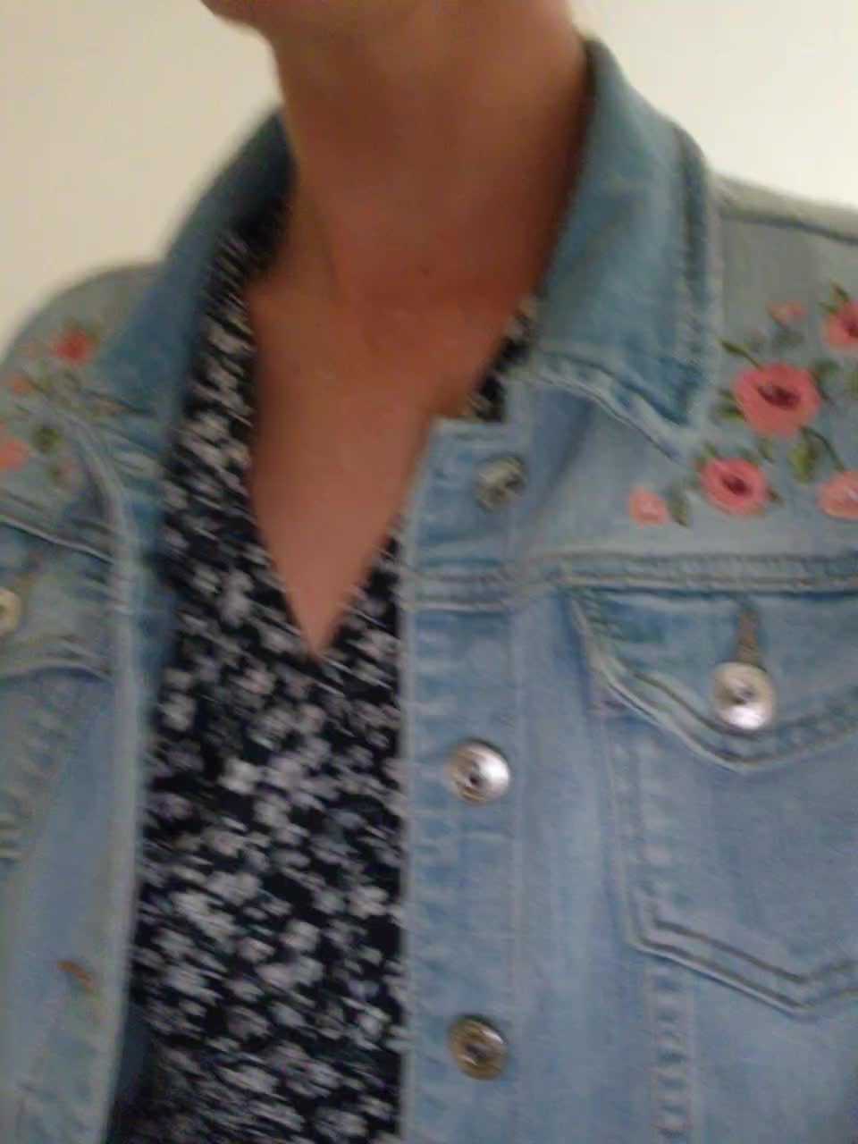 View or download file lisi4ka_basik on 2023-06-26 from bongacams