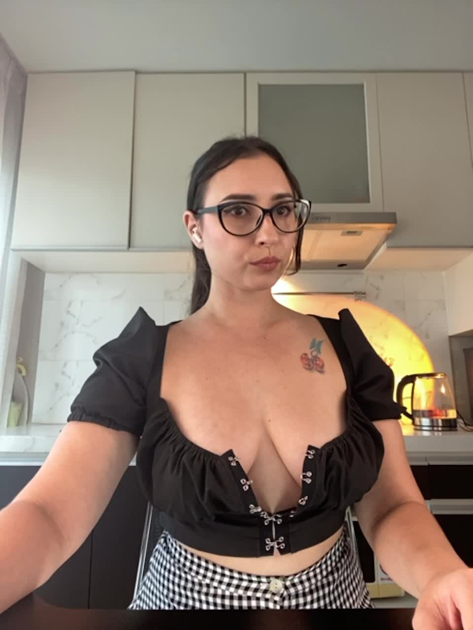 View or download file tryshow on 2023-07-08 from bongacams