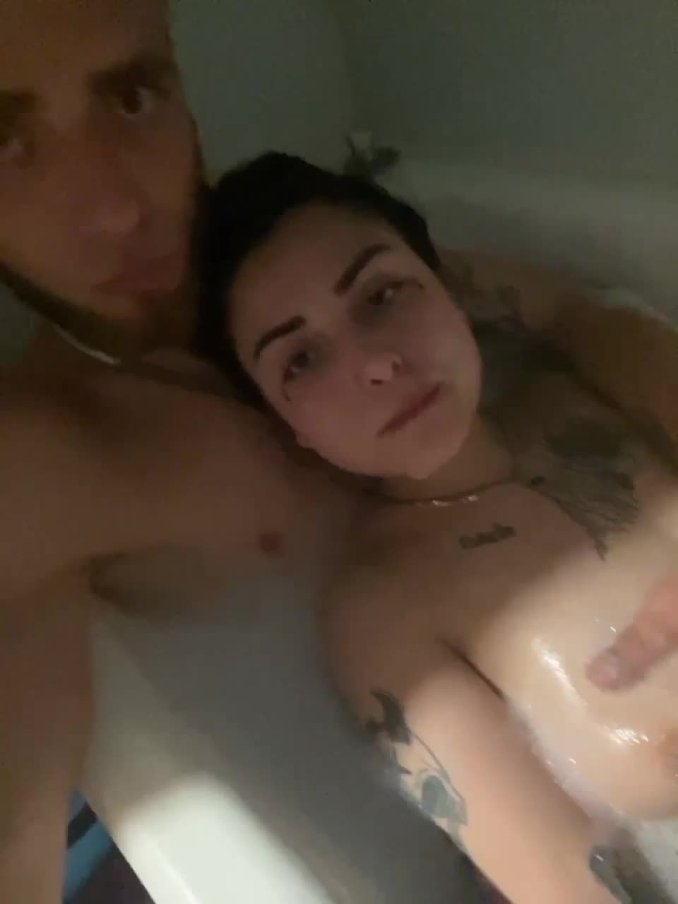 View or download file huancho420 on 2023-07-17 from bongacams