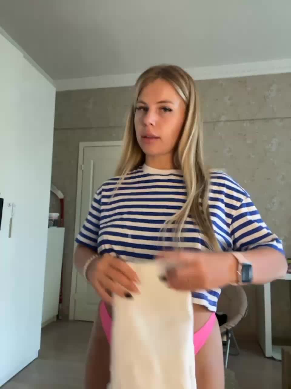 View or download file kristinamoon on 2023-07-23 from bongacams