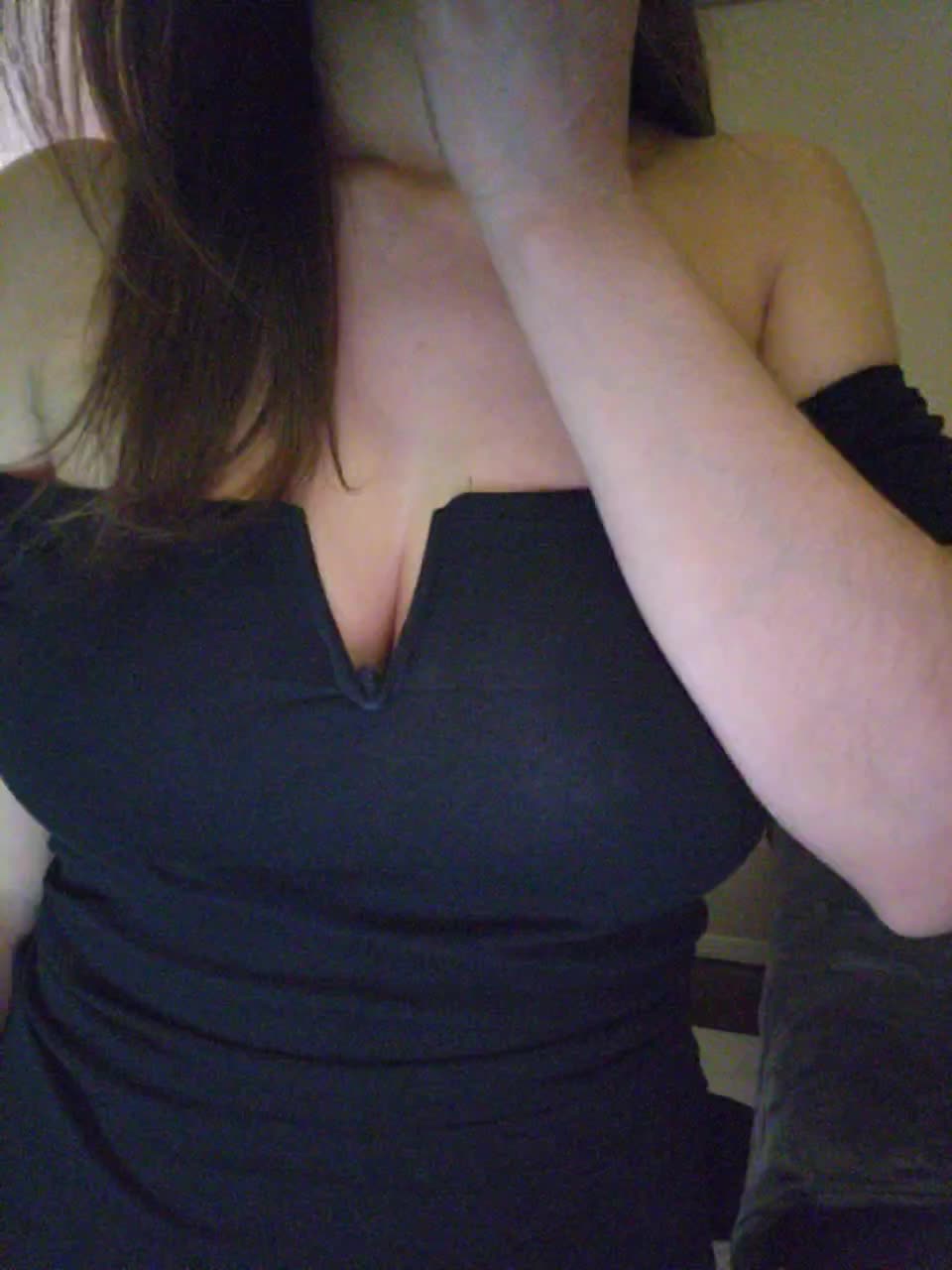 View or download file juicyirina on 2023-07-25 from bongacams