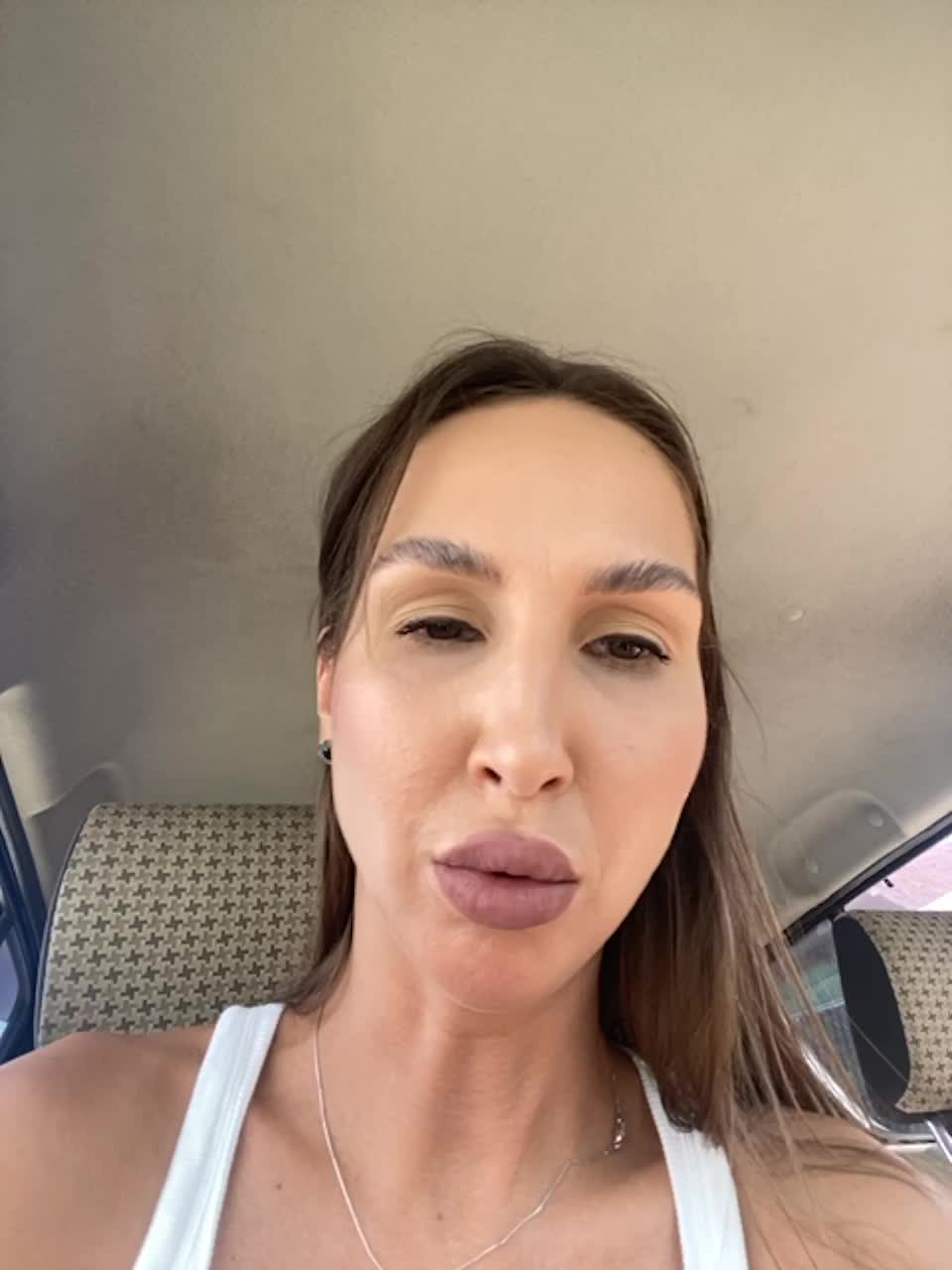 View or download file hothoneybabe on 2023-07-31 from bongacams