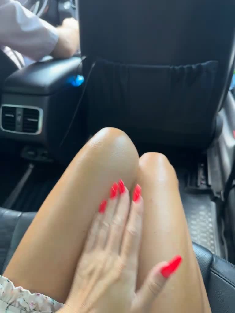 View or download file blondinochkaa on 2023-08-01 from bongacams