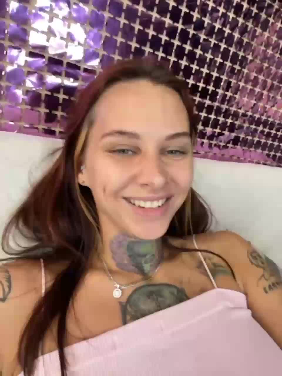 View or download file bimbotronika on 2023-08-08 from bongacams