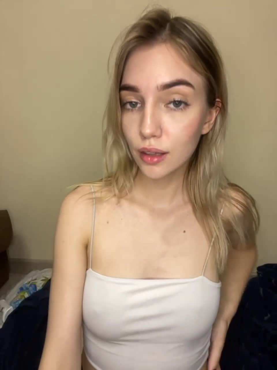 View or download file kyrymi on 2023-08-15 from bongacams