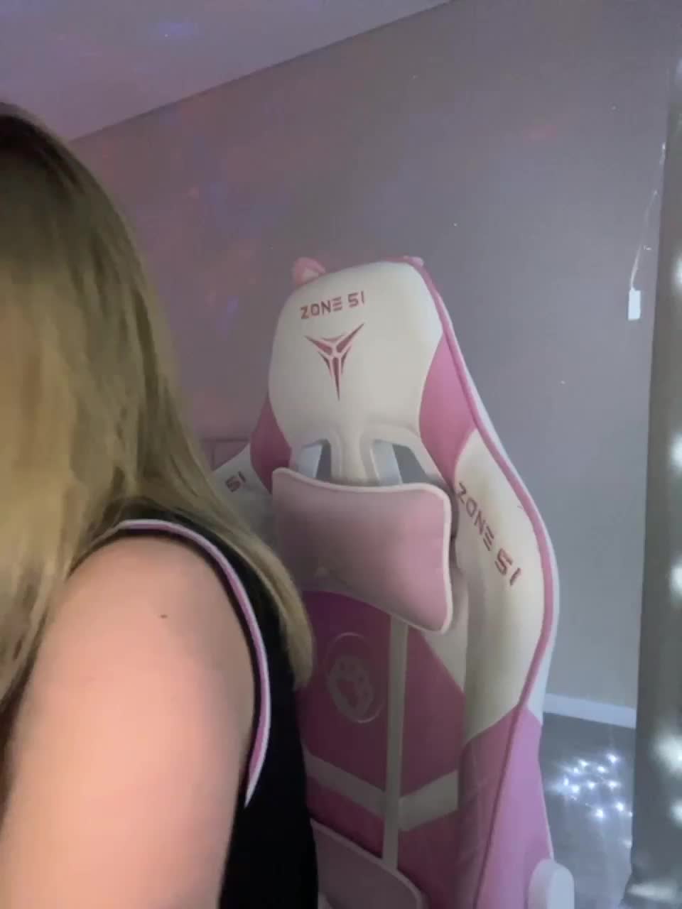 View or download file boredgirl on 2023-08-16 from bongacams