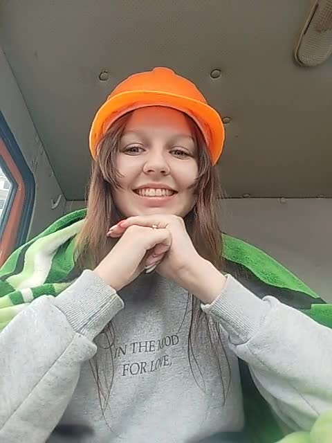 View or download file pinkiepie2806 on 2023-08-27 from bongacams