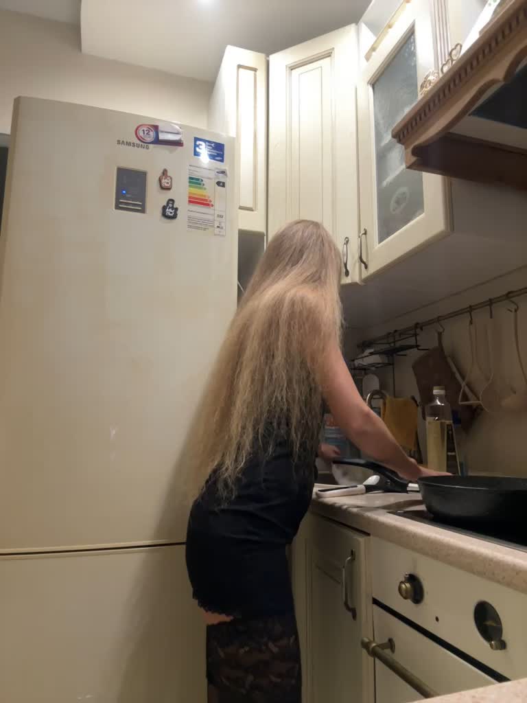 View or download file blondinochkaa on 2023-09-01 from bongacams