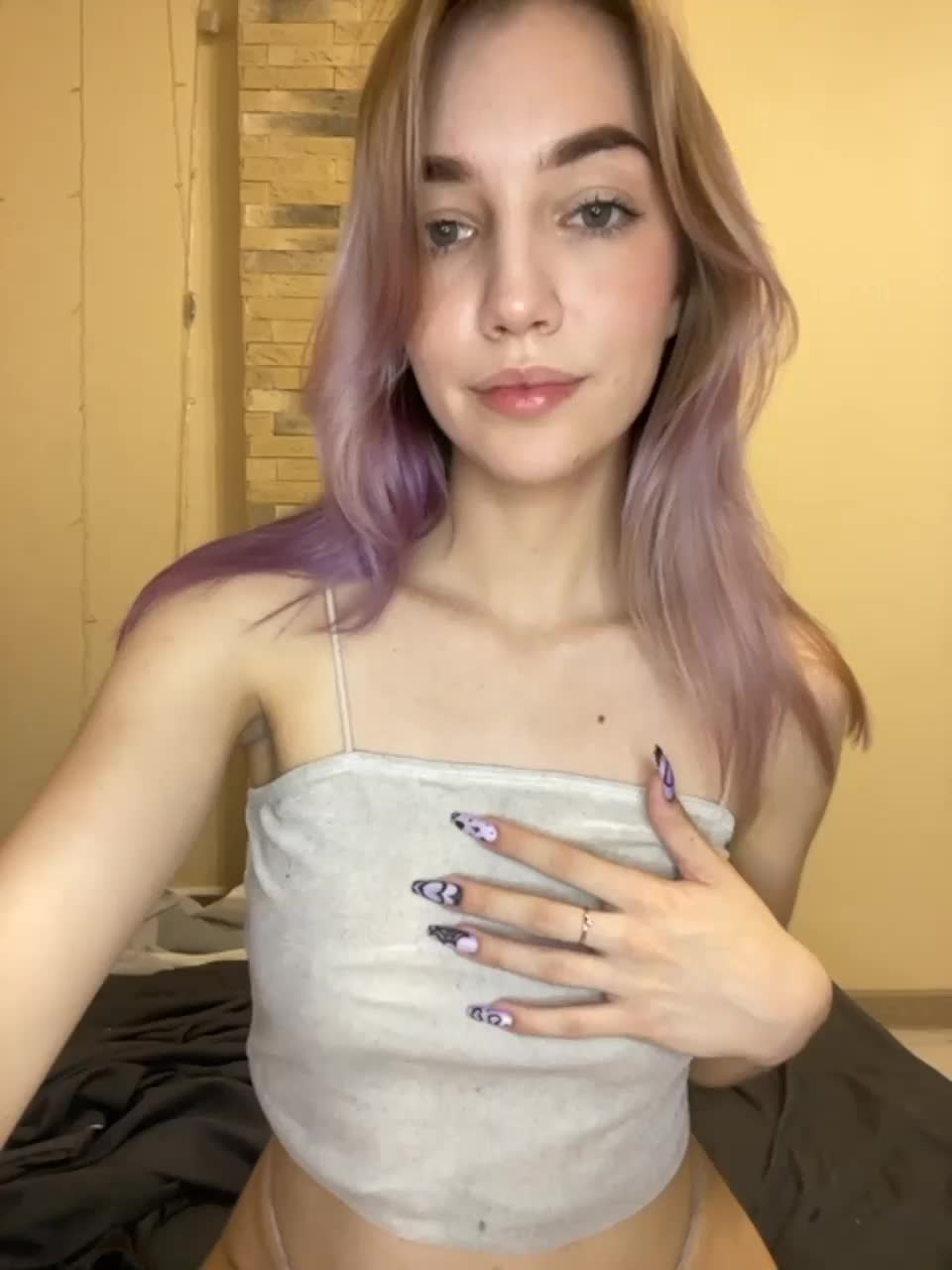 View or download file kyrymi on 2023-09-14 from bongacams