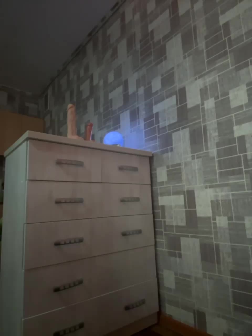 View or download file vika_love_me on 2023-09-24 from bongacams