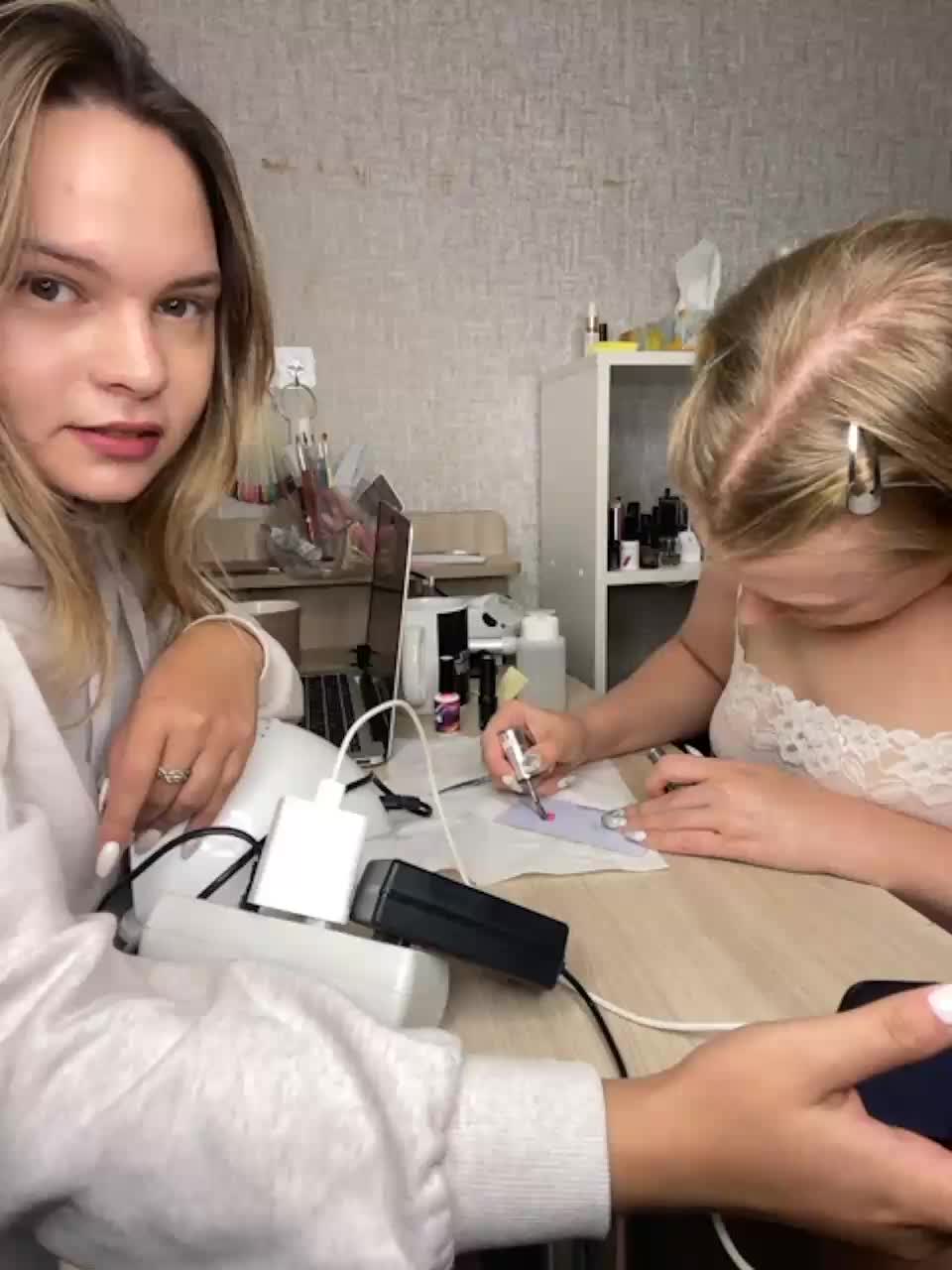 View or download file misskoss20 on 2023-10-05 from bongacams